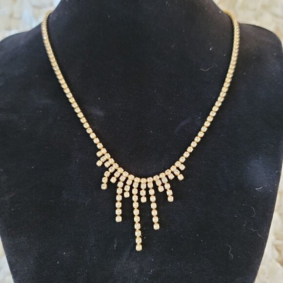 Monet Vintage Gold Studded Necklace signed  15‎ Inch Chain - Picture 4 of 5